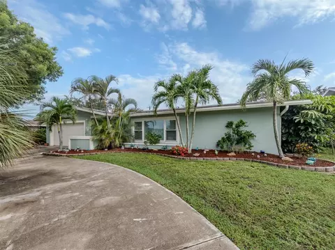 423 Peppertree Rd, Venice, FL 34293