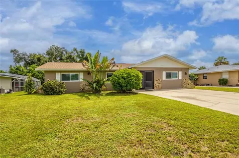 2084 Haskell St, Port Charlotte, FL 33952