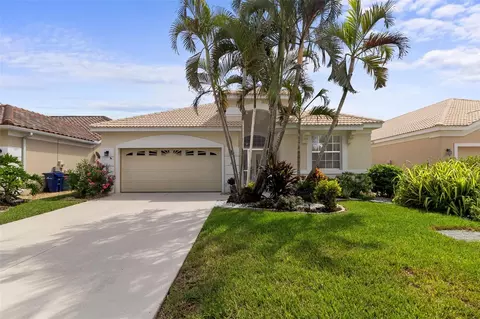 318 Langholm Dr, Venice, FL 34293