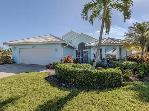 1542 Belfry Dr, Venice, FL 34292