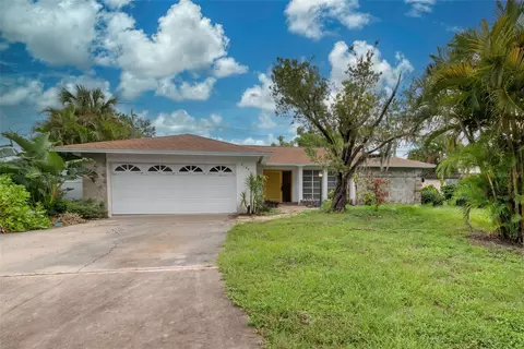 2135 Gentian Rd, Venice, FL 34293