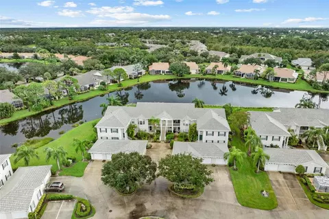 905 Addington Ct #202, Venice, FL 34293