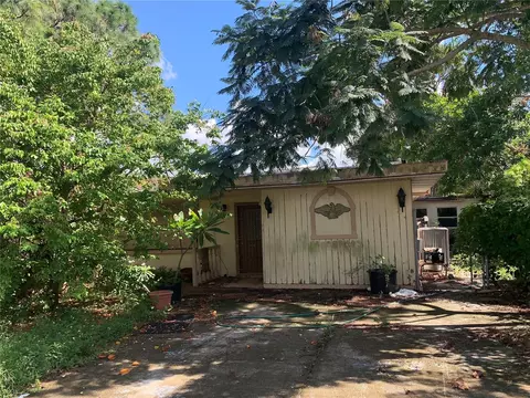 619 Coronado Rd, Venice, FL 34293