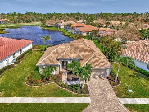 821 Amaryllis Ln, Venice, FL 34292