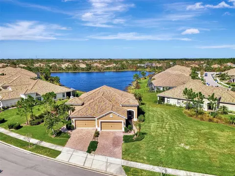 11560 Okaloosa Dr, Venice, FL 34293