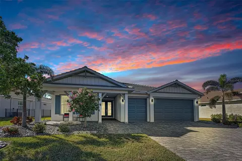 569 Mistiflower Cir, Nokomis, FL 34275