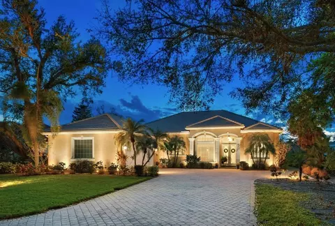 4 Dominica Dr, Englewood, FL 34223