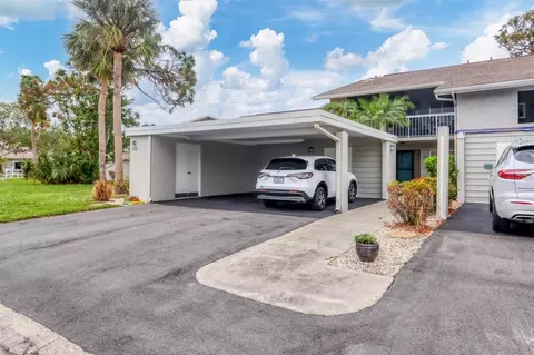 1403 Pine Lake Dr #3, Venice, FL 34285