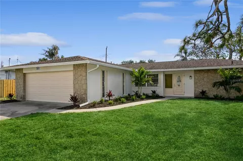 352 Gardenia Rd, Venice, FL 34293
