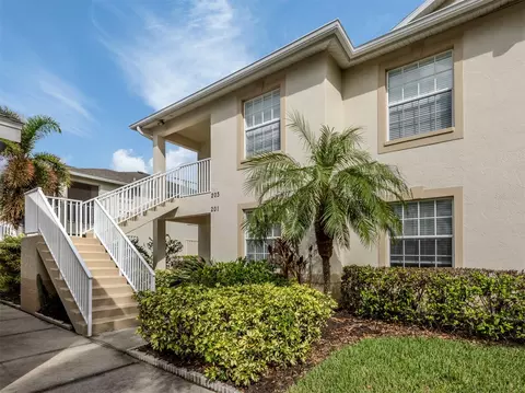 201 Auburn Lakes Cir #201, Venice, FL 34292