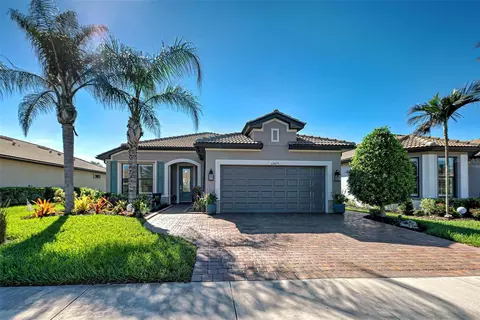 13873 Rinuccio St, Venice, FL 34293