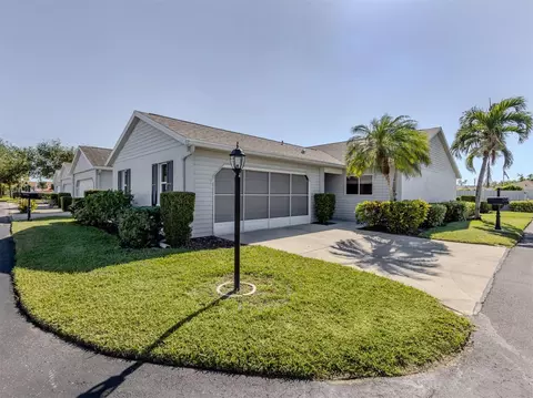 683 Ironwood Cir #112, Venice, FL 34292