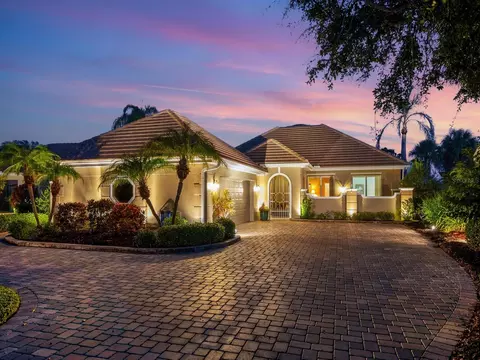75 Cayman Isles Blvd, Englewood, FL 34223