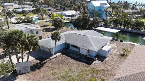 335 Palm Grove Ave, Englewood, FL 34223