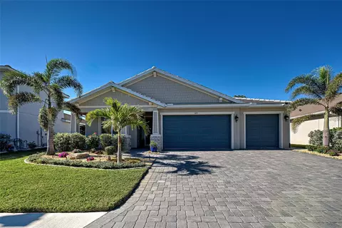 589 Mistiflower Cir, Nokomis, FL 34275