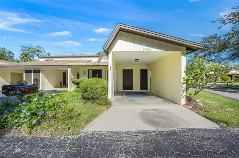 6906 Woodwind Dr #12, Sarasota, FL 34231