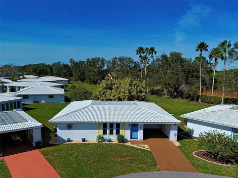 618 Circlewood Dr #S2-15, Venice, FL 34293