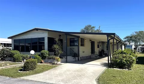 141 Rarotonga Rd, North Port, FL 34287