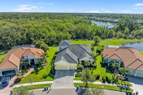 21248 St Petersburg Dr, Venice, FL 34293