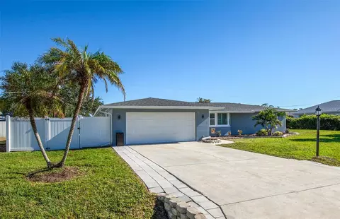 735 Cumberland Rd, Venice, FL 34293