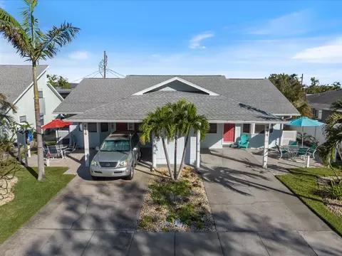 416 Narvaezi St, Venice, FL 34285 photo 1