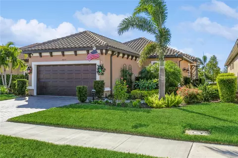 5837 Semolino St, Nokomis, FL 34275