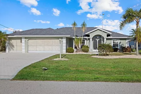 52 Fairway Rd, Rotonda West, FL 33947
