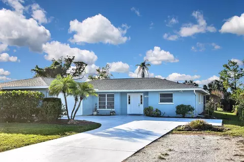 413 Gulf Dr, Venice, FL 34285