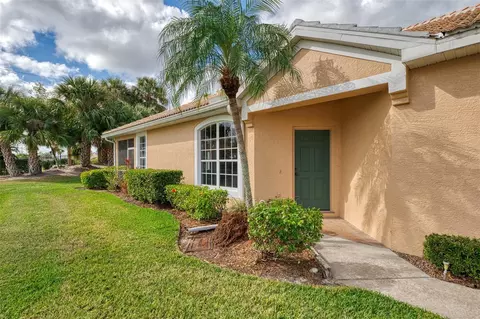 4855 Whispering Oaks Dr, North Port, FL 34287