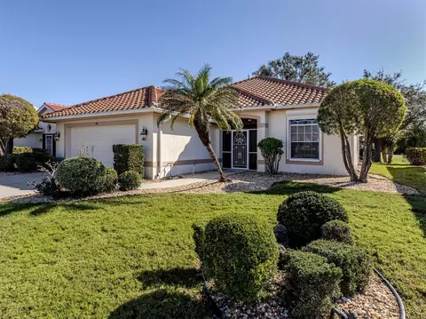 444 Pinewood Lake Dr, Venice, FL 34285