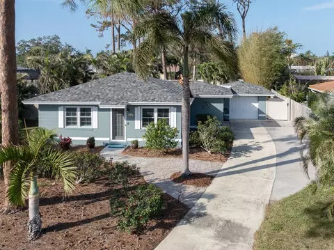 828 Nokomis Ave S, Venice, FL 34285
