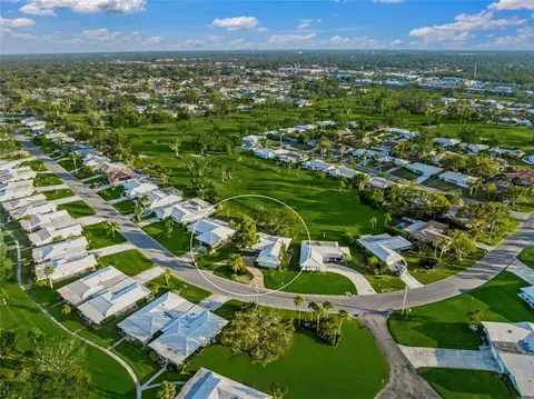 3305 Village Green Dr, Sarasota, FL 34239