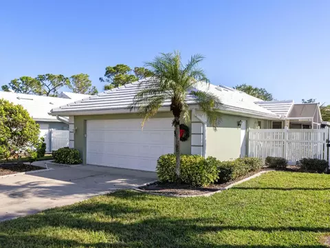 704 Harrington Lake Dr S #6, Venice, FL 34293