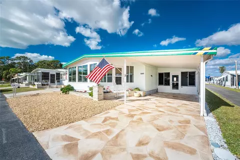 98 Captain Kidd Cir N, Nokomis, FL 34275