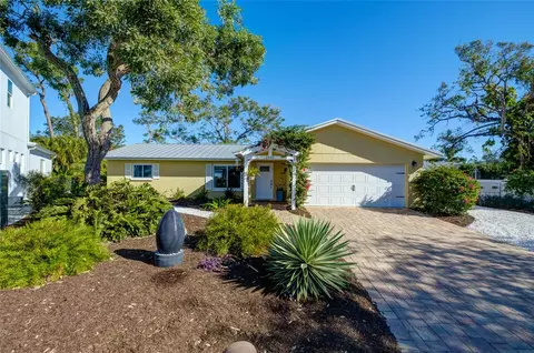 2295 Hibiscus St, Sarasota, FL 34239