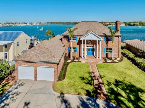 708 Laguna Dr, Venice, FL 34285