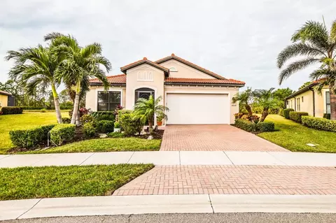 10319 Medjool Dr, Venice, FL 34293