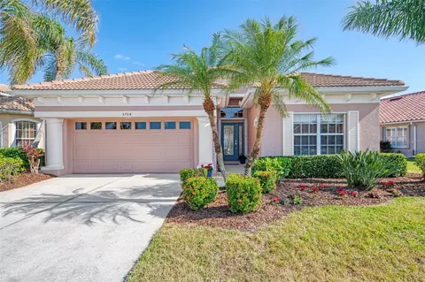 5704 Whispering Oaks Dr, North Port, FL 34287
