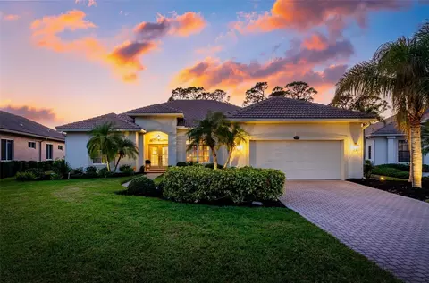 825 Adonis Pl, Venice, FL 34292