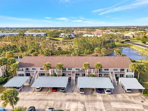 200 Silver Lake Dr #105, Venice, FL 34292