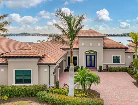 400 Maraviya Blvd, Nokomis, FL 34275