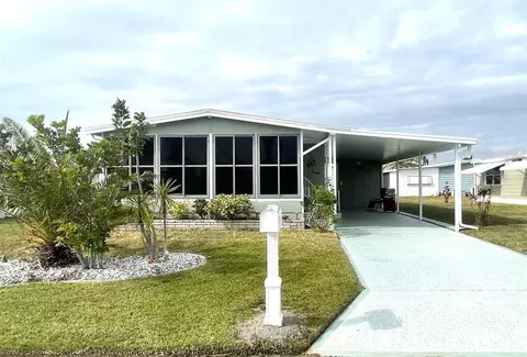 30 Castaway Ct, North Port, FL 34287