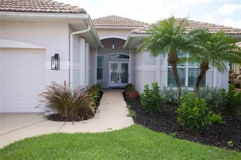 651 Lakescene Dr, Venice, FL 34293