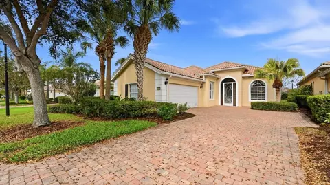 13240 Guyana St, Venice, FL 34293
