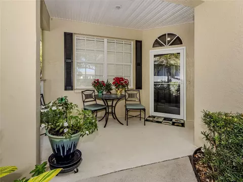 306 Greenwood Lk, Venice, FL 34292