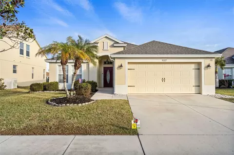 5217 Layton Dr, Venice, FL 34293