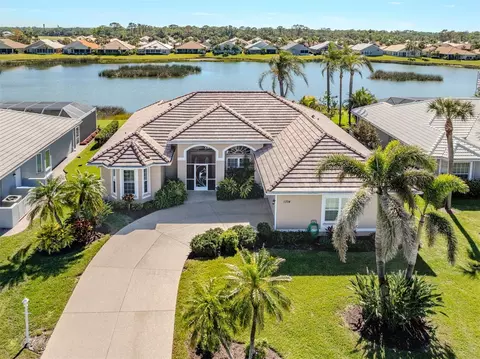 1374 Brenner Park Dr, Venice, FL 34292