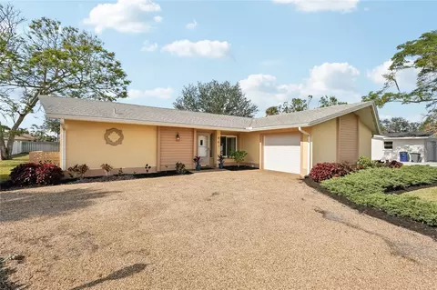 441 N Shore Dr, Osprey, FL 34229