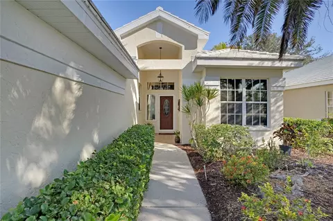 522 Fallbrook Dr, Venice, FL 34292 photo 1