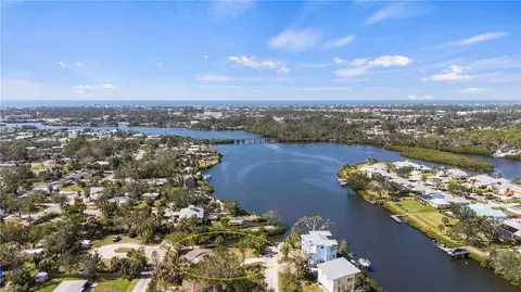 807 Lucille Ave, Nokomis, FL 34275